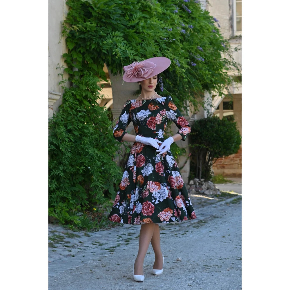 1950s Vintage Style Forest Green Floral Swing Dress with 3/4 Sleeves & Pockets