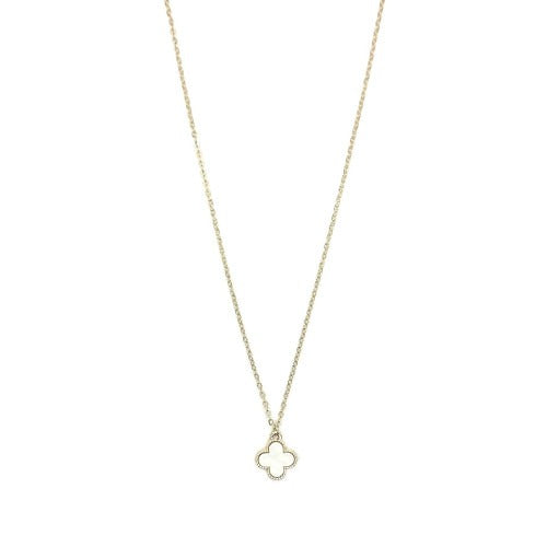 Single clover shaped pendant necklace
