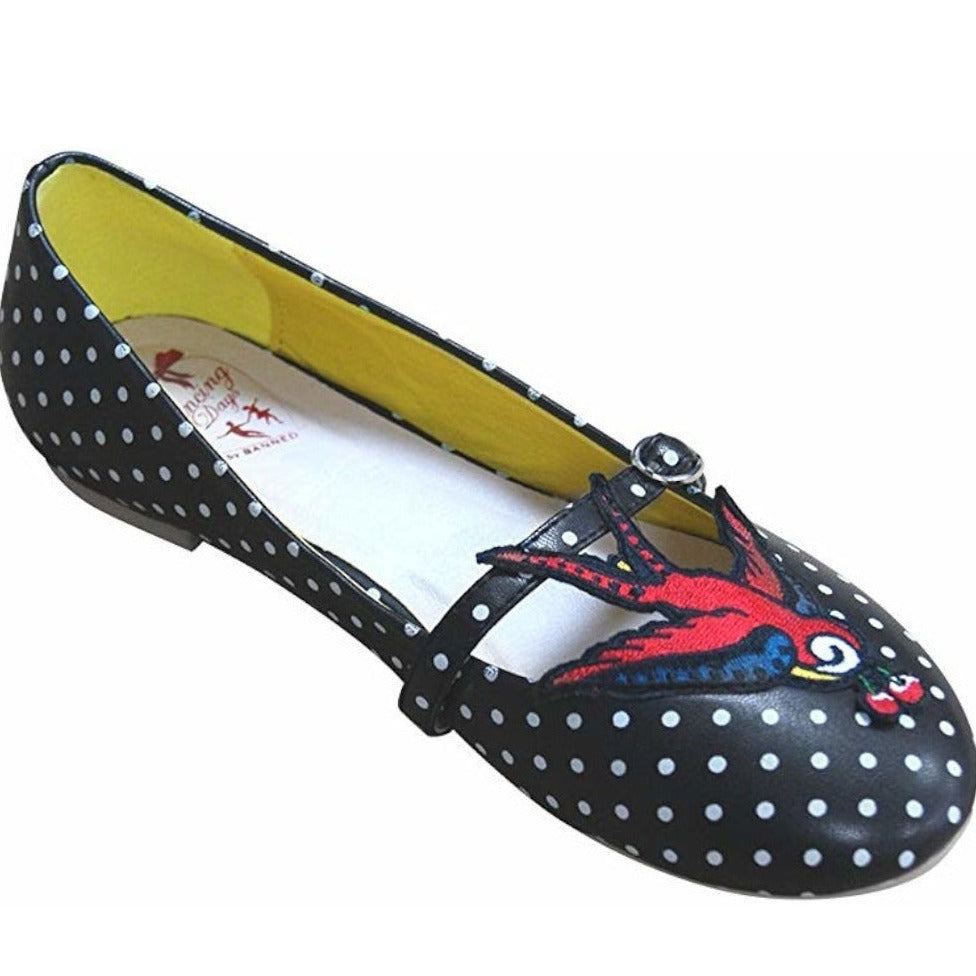 Black and white outlet polka dot pumps