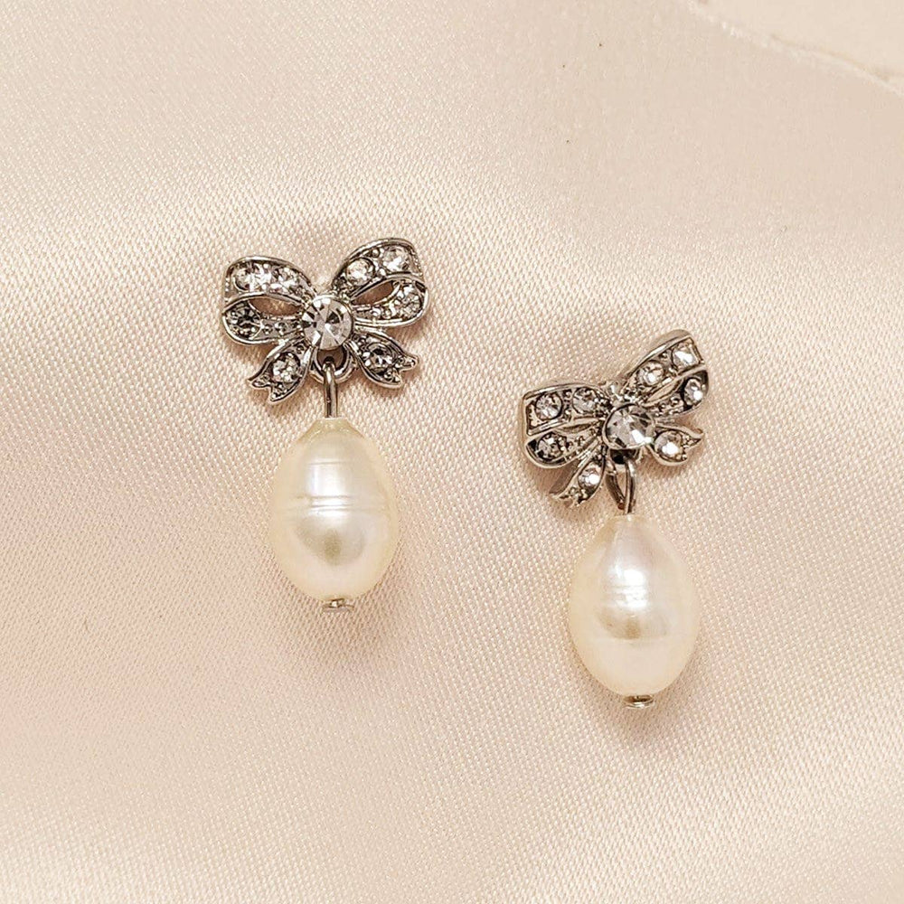 Freshwater pearl bow earrings - Pretty Kitty Fashion