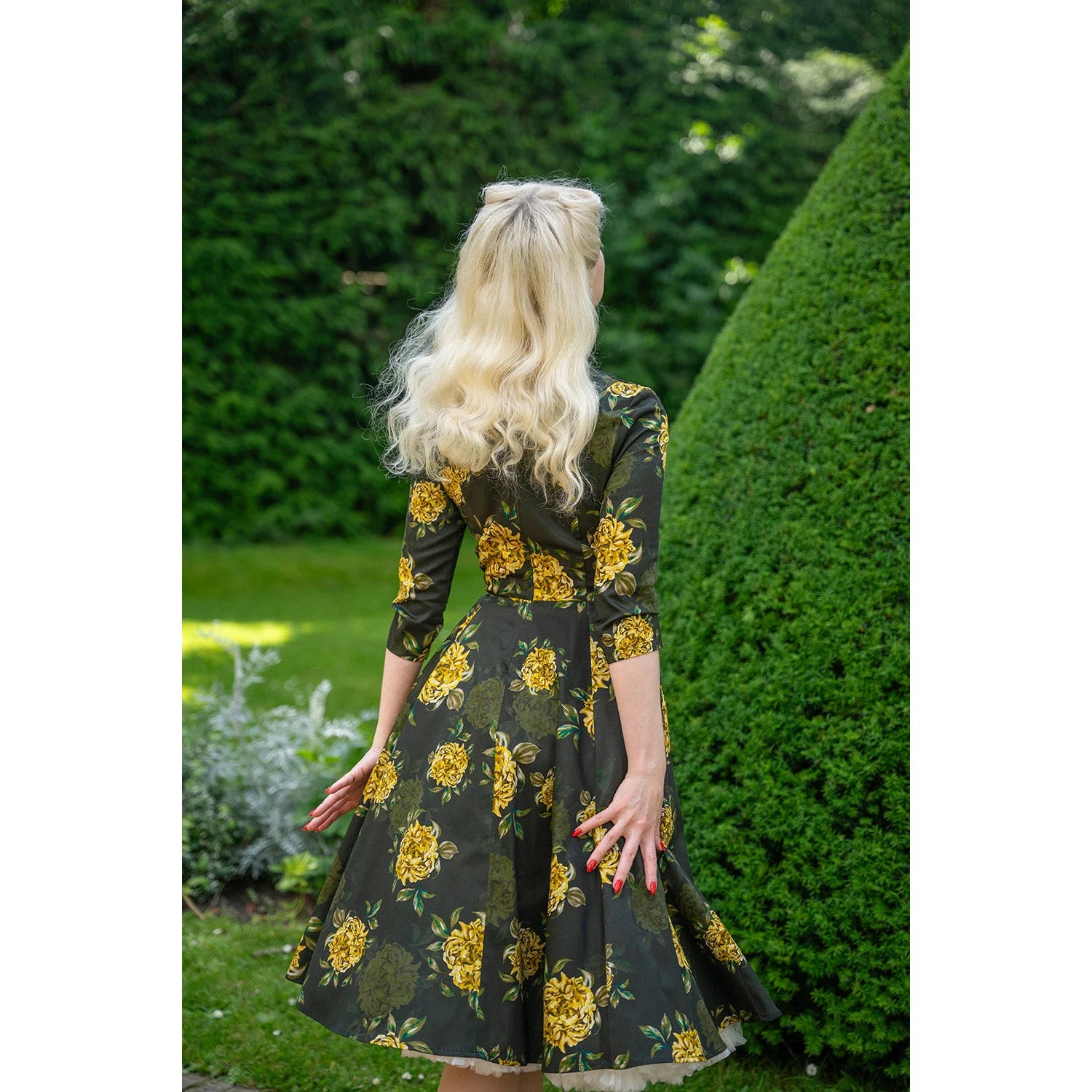 Black swing dress uk online