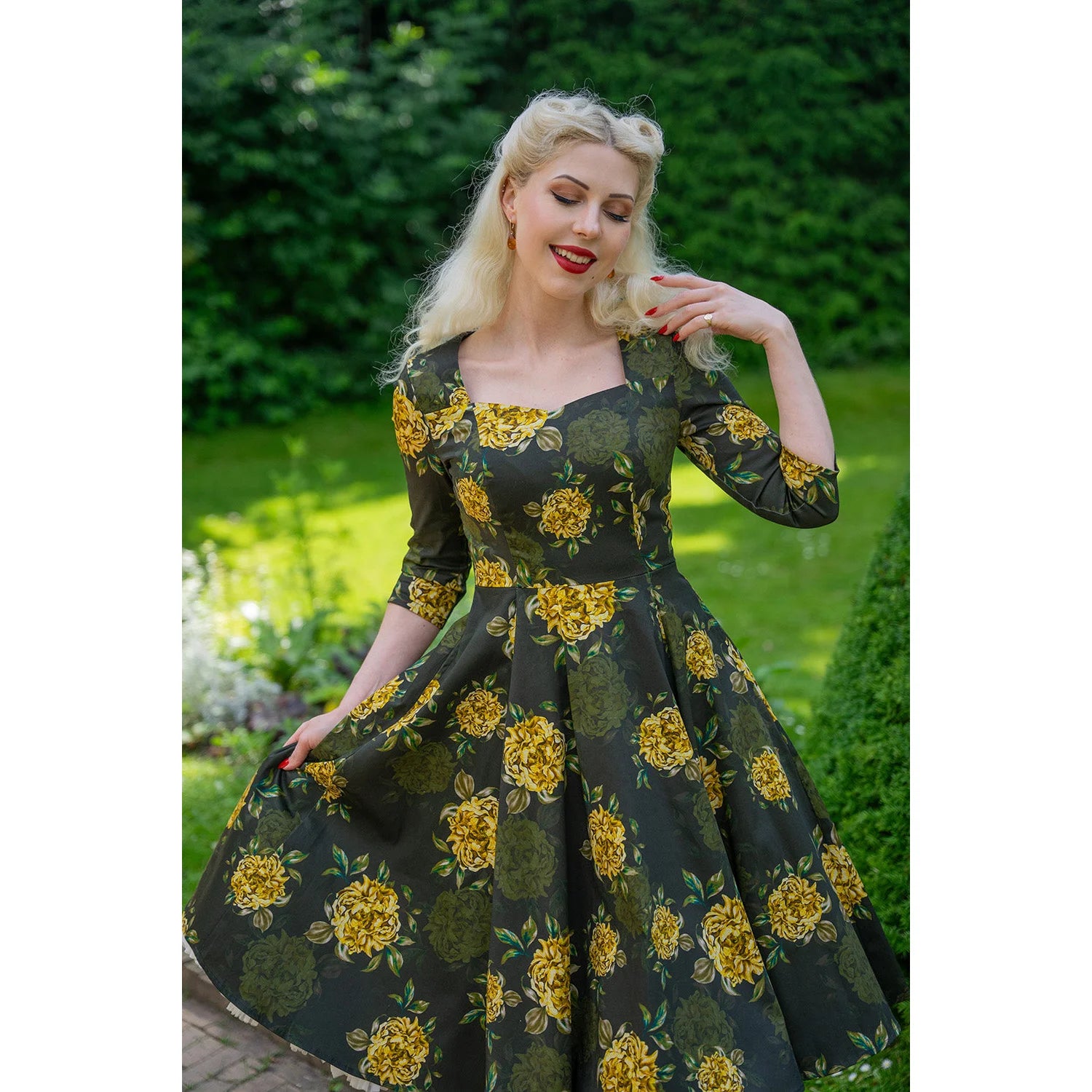 Dark Green Yellow Floral Print 3/4 Sleeve V Neckline 50s Swing Dress With Pockets