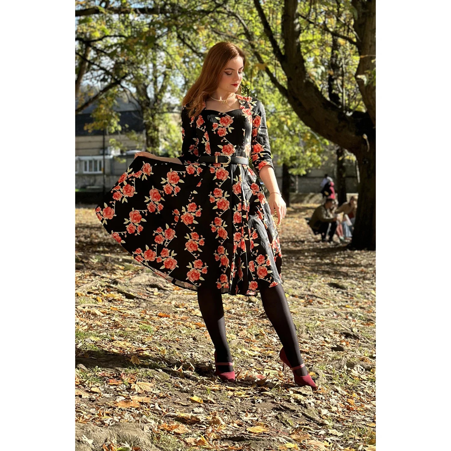 Black Burnt Orange Floral Print 3/4 Sleeve V Neckline 50s Swing Dress With Pockets