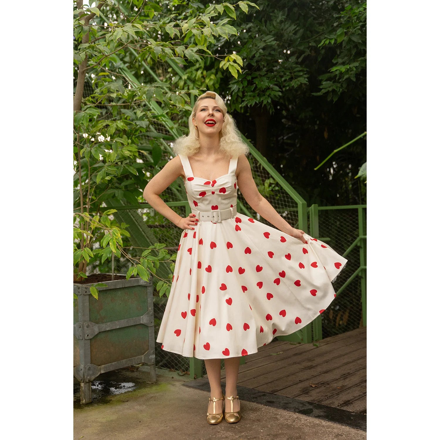 White With Red Heart Rockabilly Shoulder Strap 50s Swing Dress