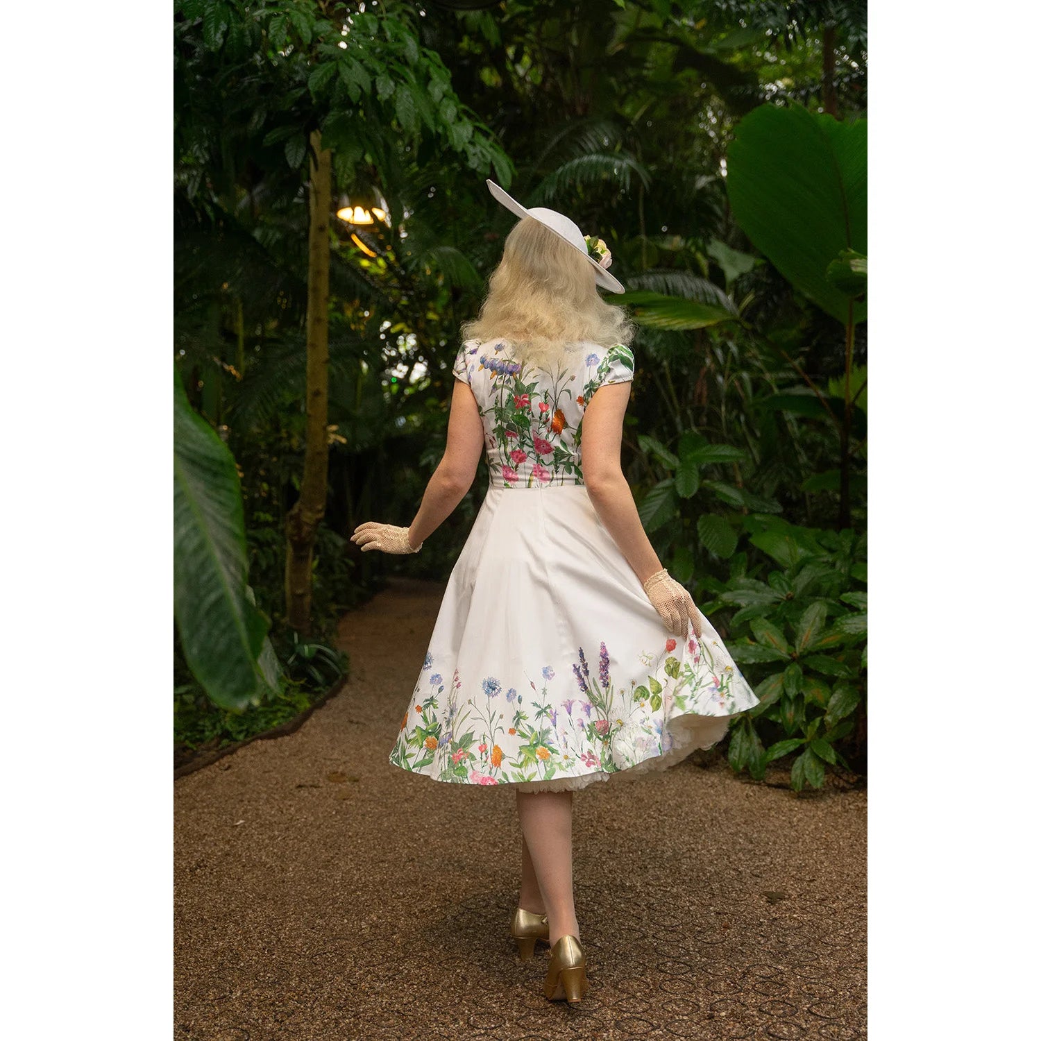 White Floral Notch Neck Cap Sleeve Rockabilly 50s Swing Dress