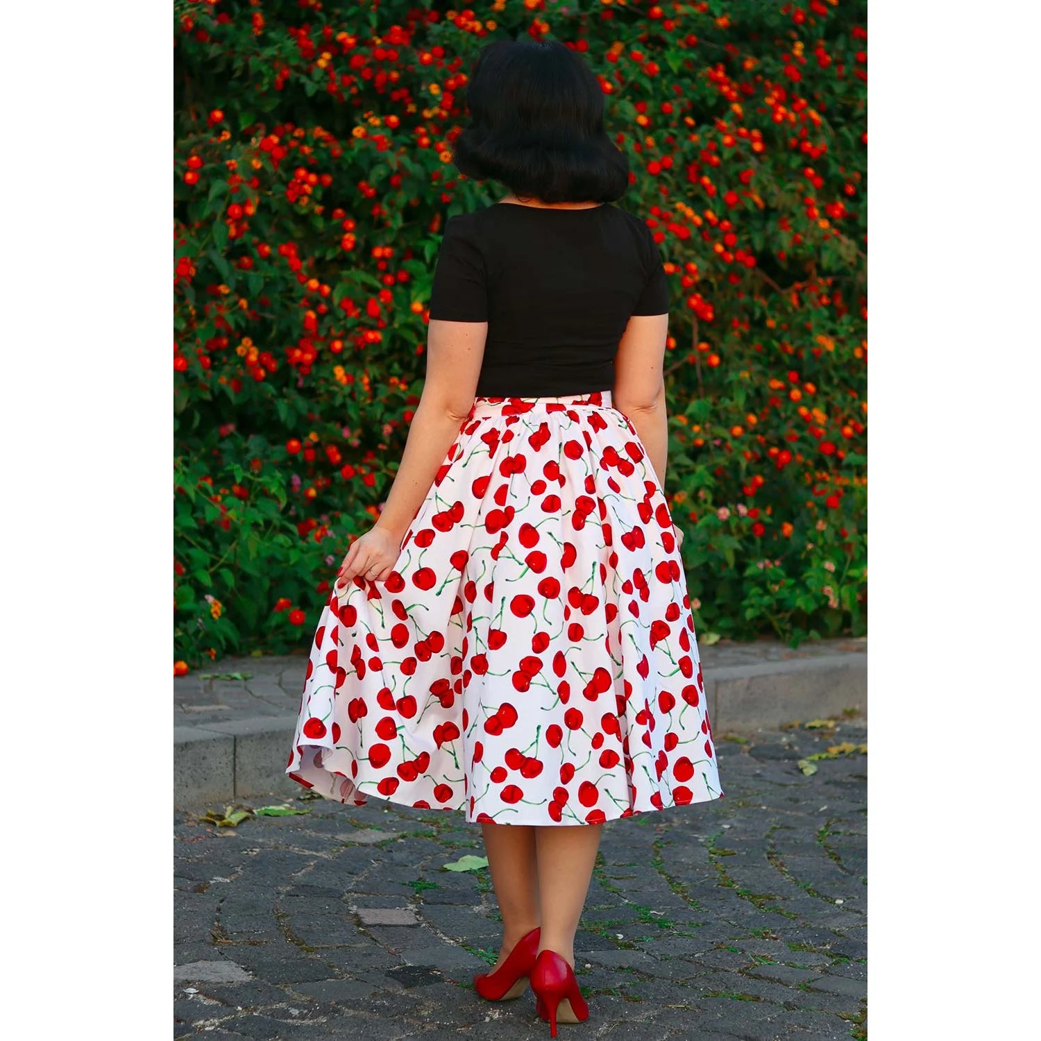 Black Cap Sleeve Sweetheart Neckline Top
