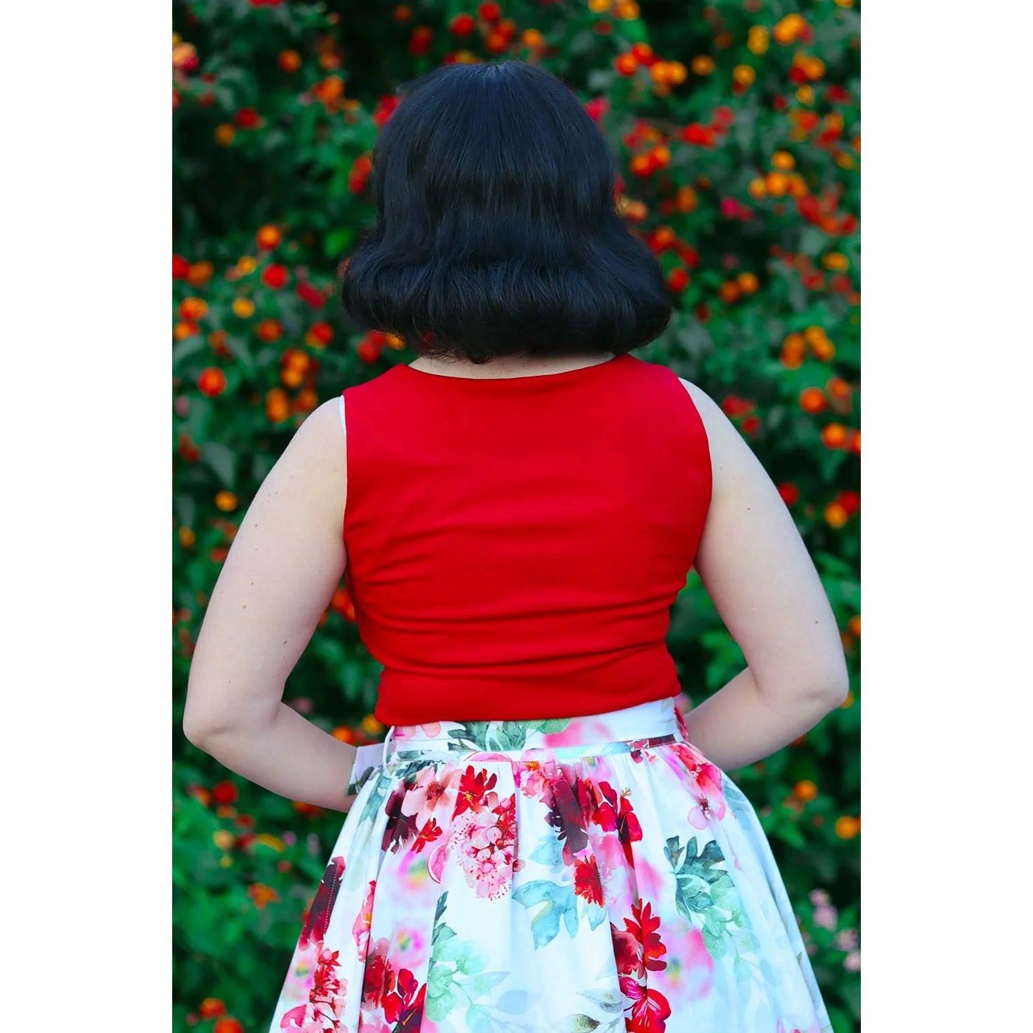 Red Sleeveless V Neck Ribbed Top