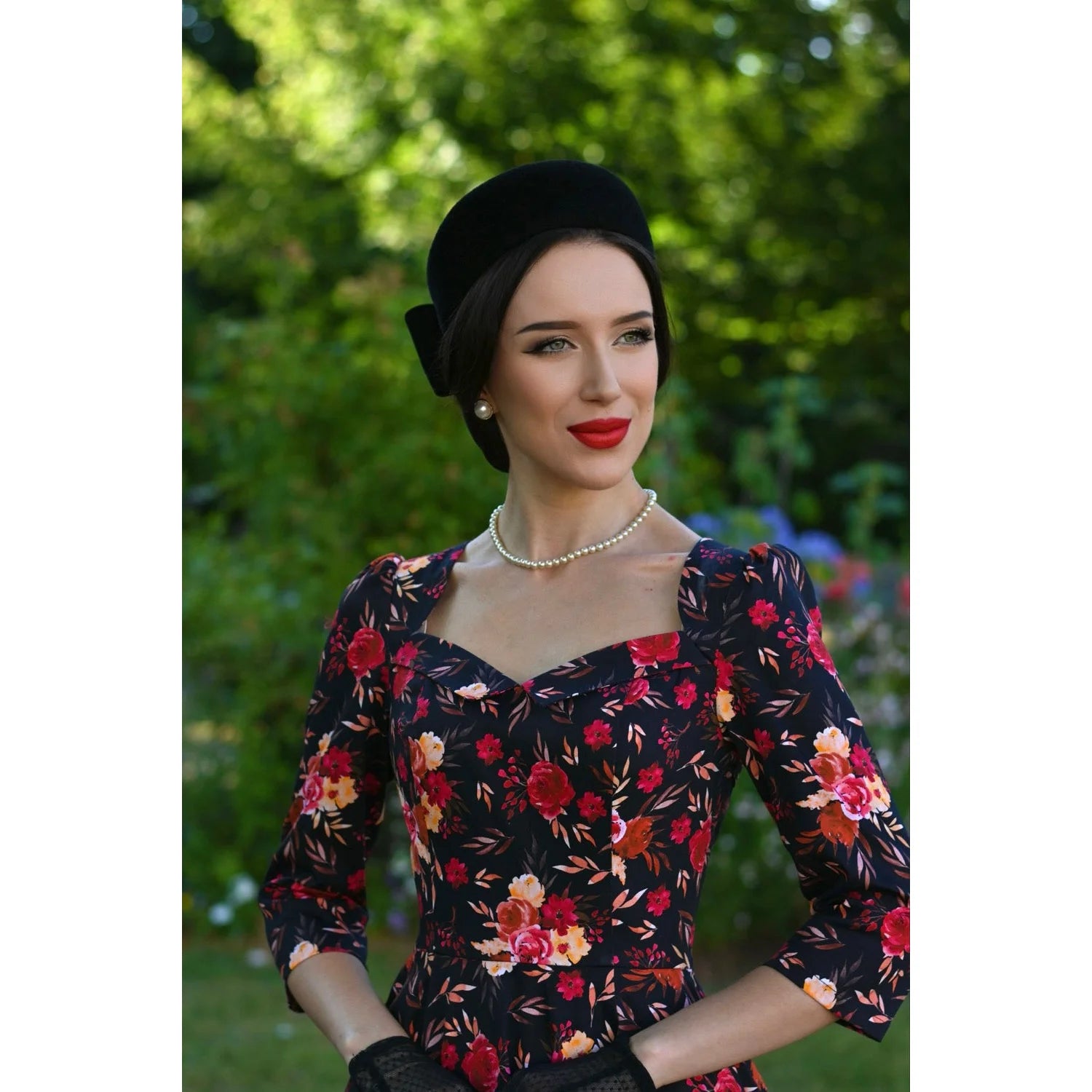 Black Multi Red Floral Print 3/4 Sleeve Sweetheart Neckline 50s Swing Dress With Pockets