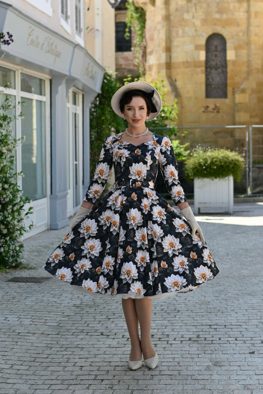 Green & Cream Multi Floral Print 3/4 Sleeve 50s Swing Tea Dress With Pockets