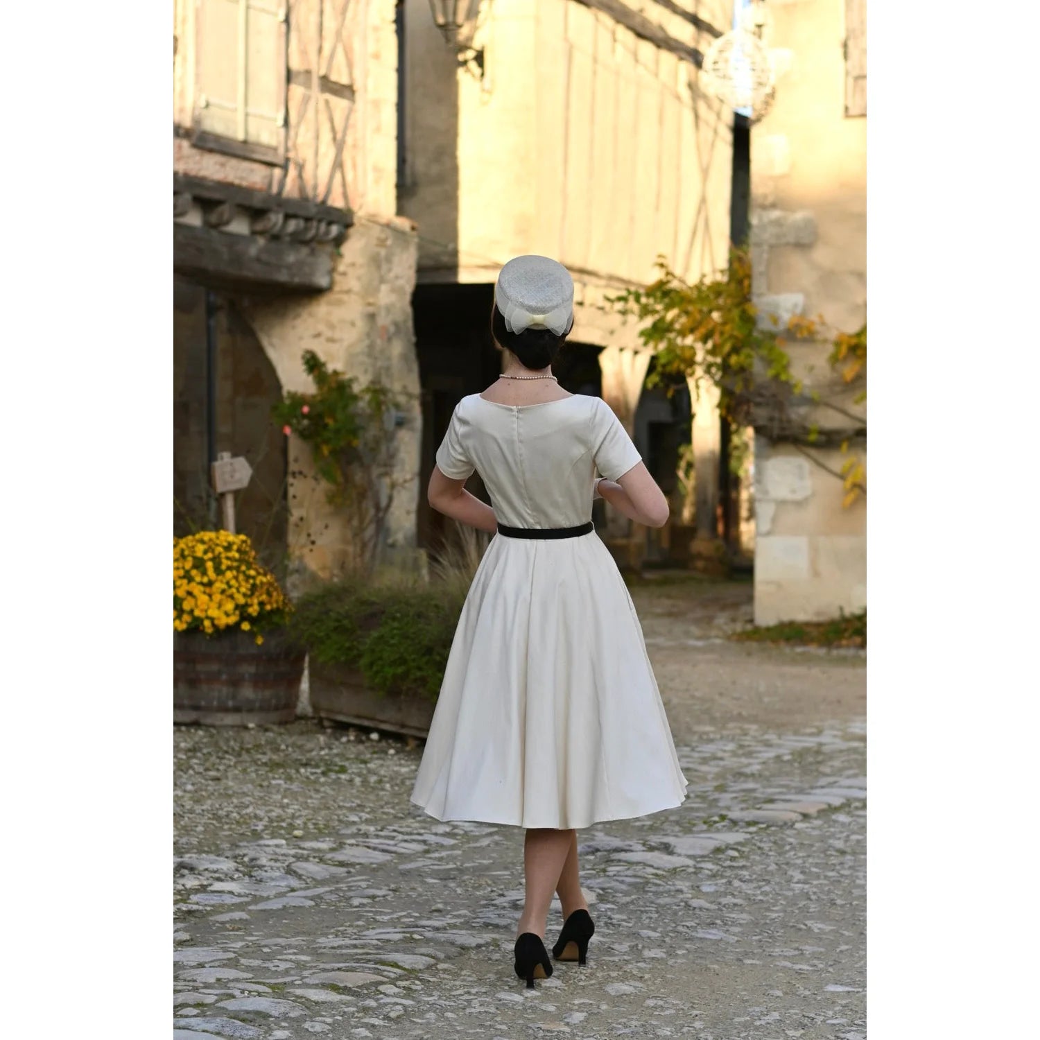 Vintage Ivory V Neck Belted Short Sleeve Swing Dress