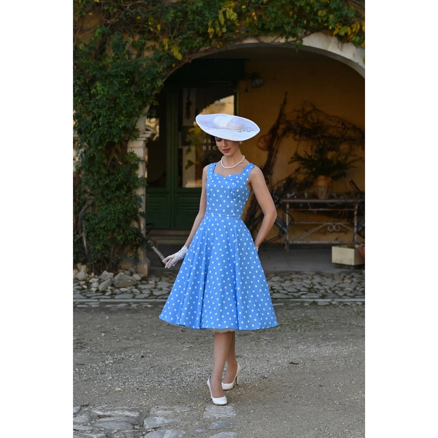 polka dot dress from pretty woman Shiloh Style Long Sleeve Organza Collar, Pretty In Polka