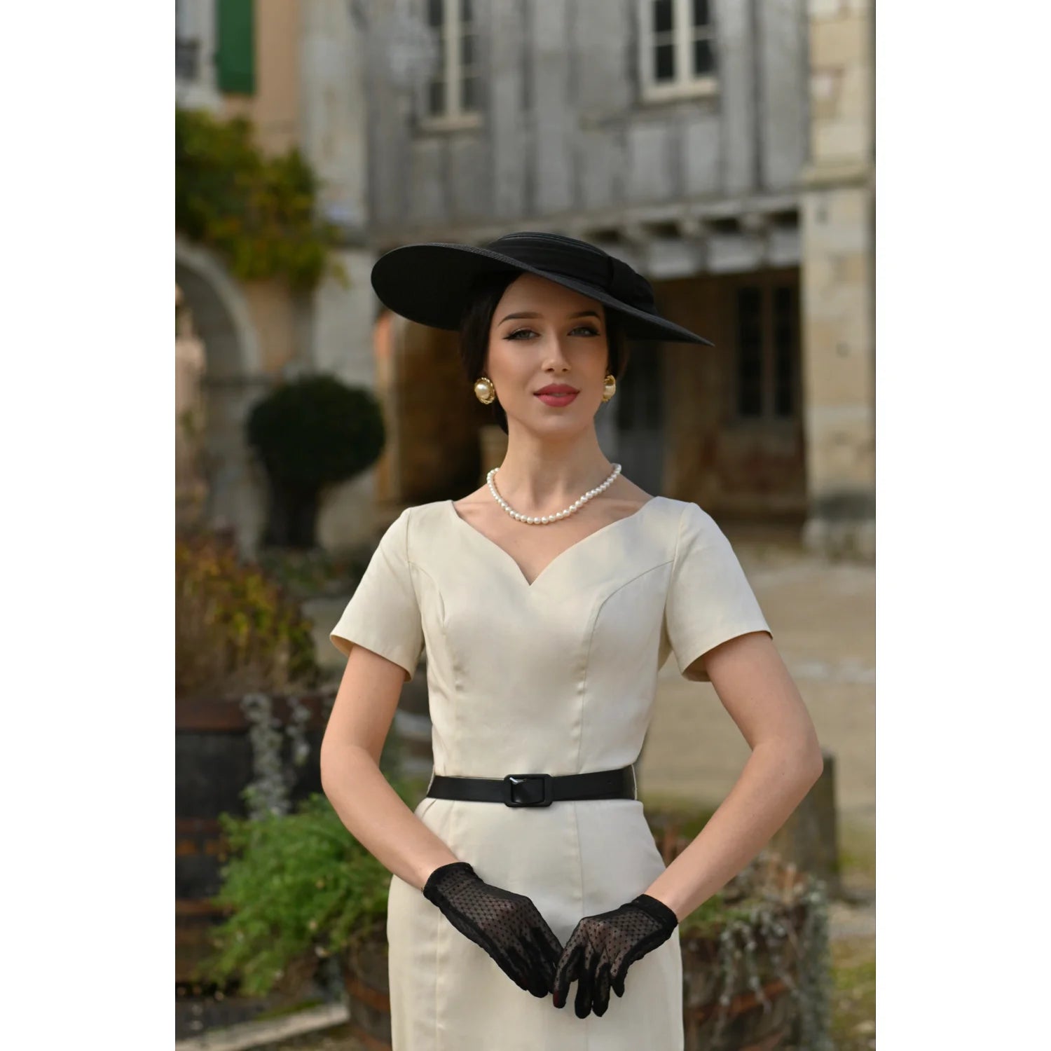 Ivory Belted Short Sleeve 1940s Wiggle Dress - Pretty Kitty Fashion