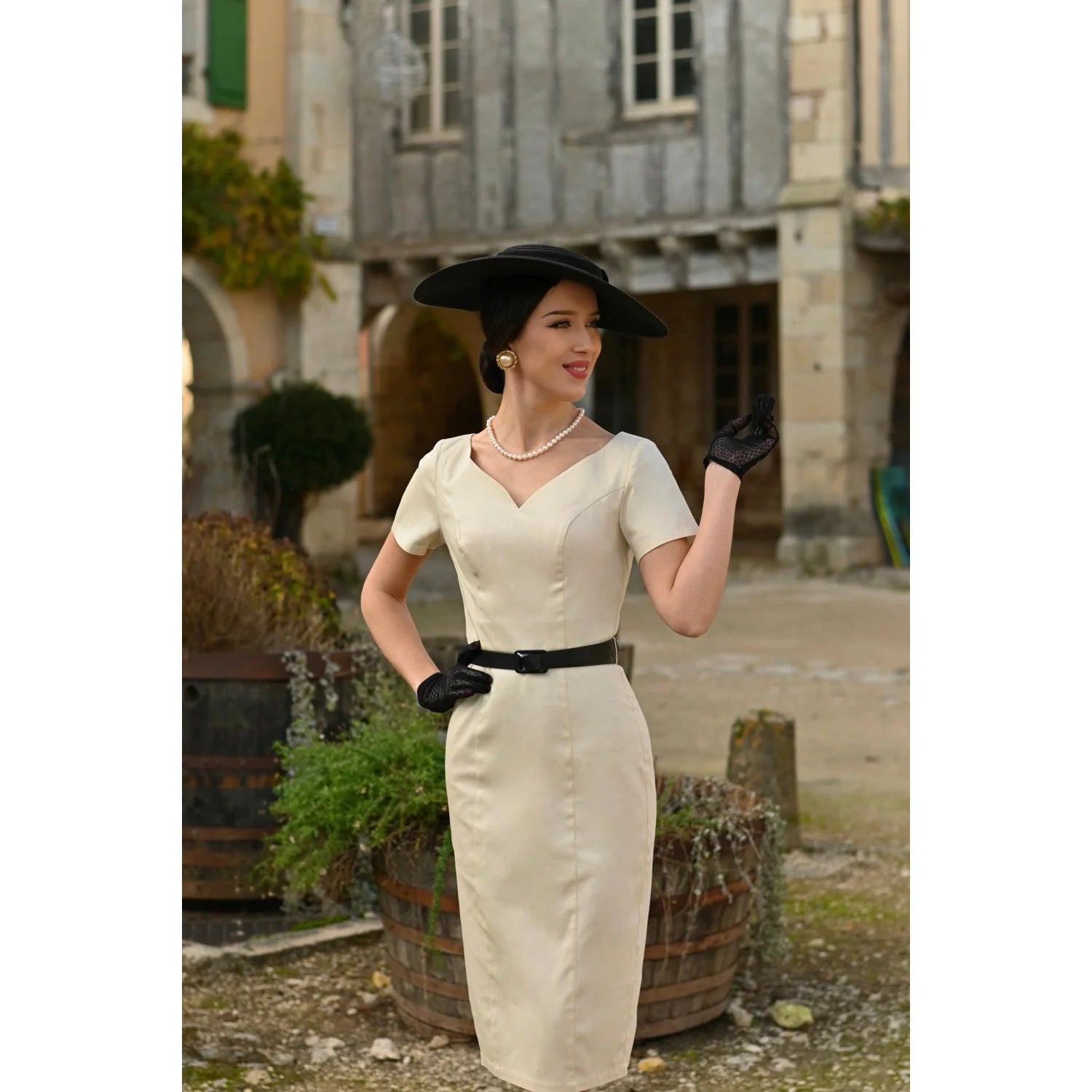 Ivory Belted Short Sleeve 1940s Wiggle Dress - Pretty Kitty Fashion