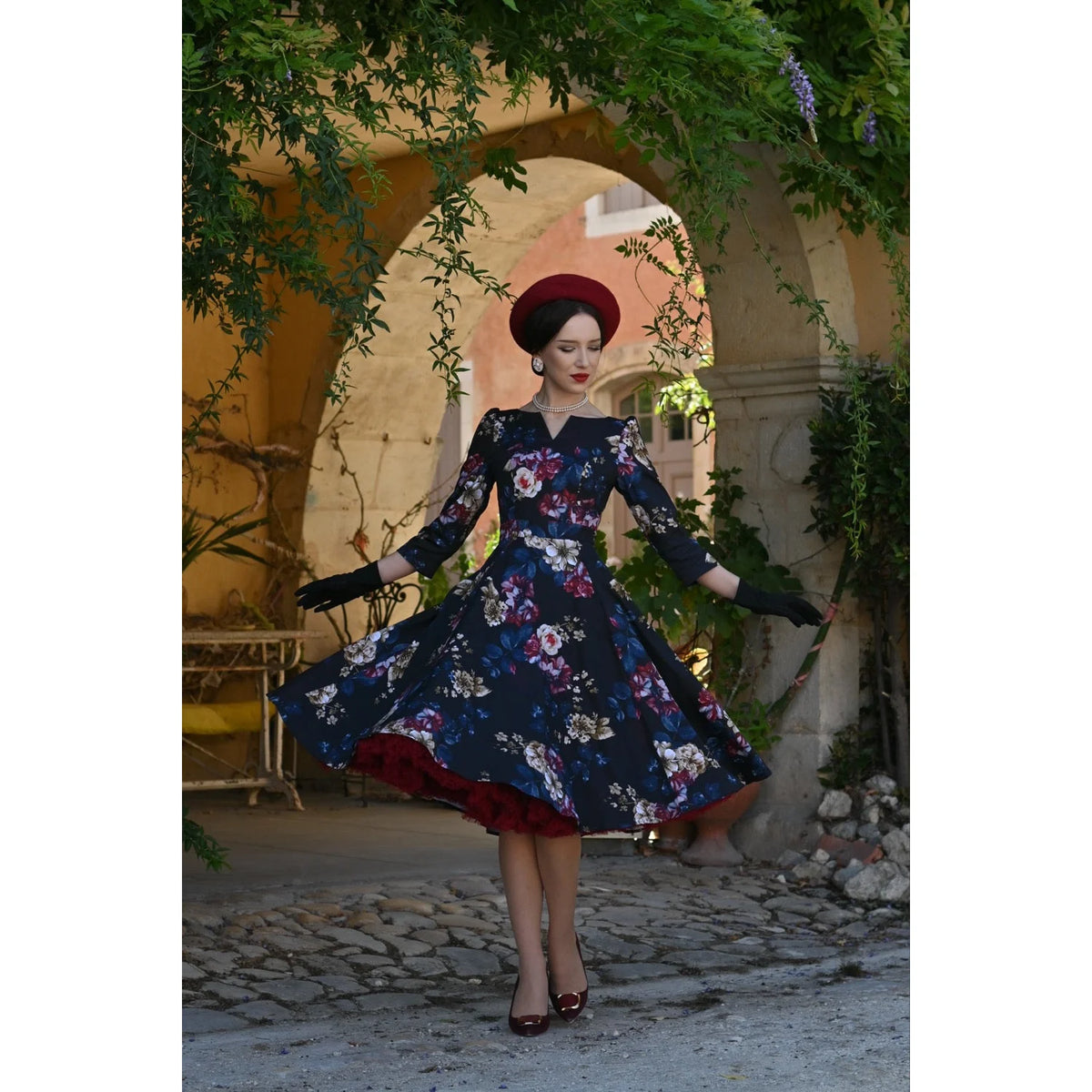 Black Floral Vintage Style Swing Dress with 3/4 Sleeves With Pockets