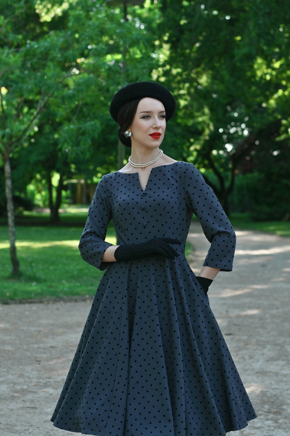 1950s Vintage Style Grey Polka Dot Swing Dress with 3/4 Sleeves & Pockets
