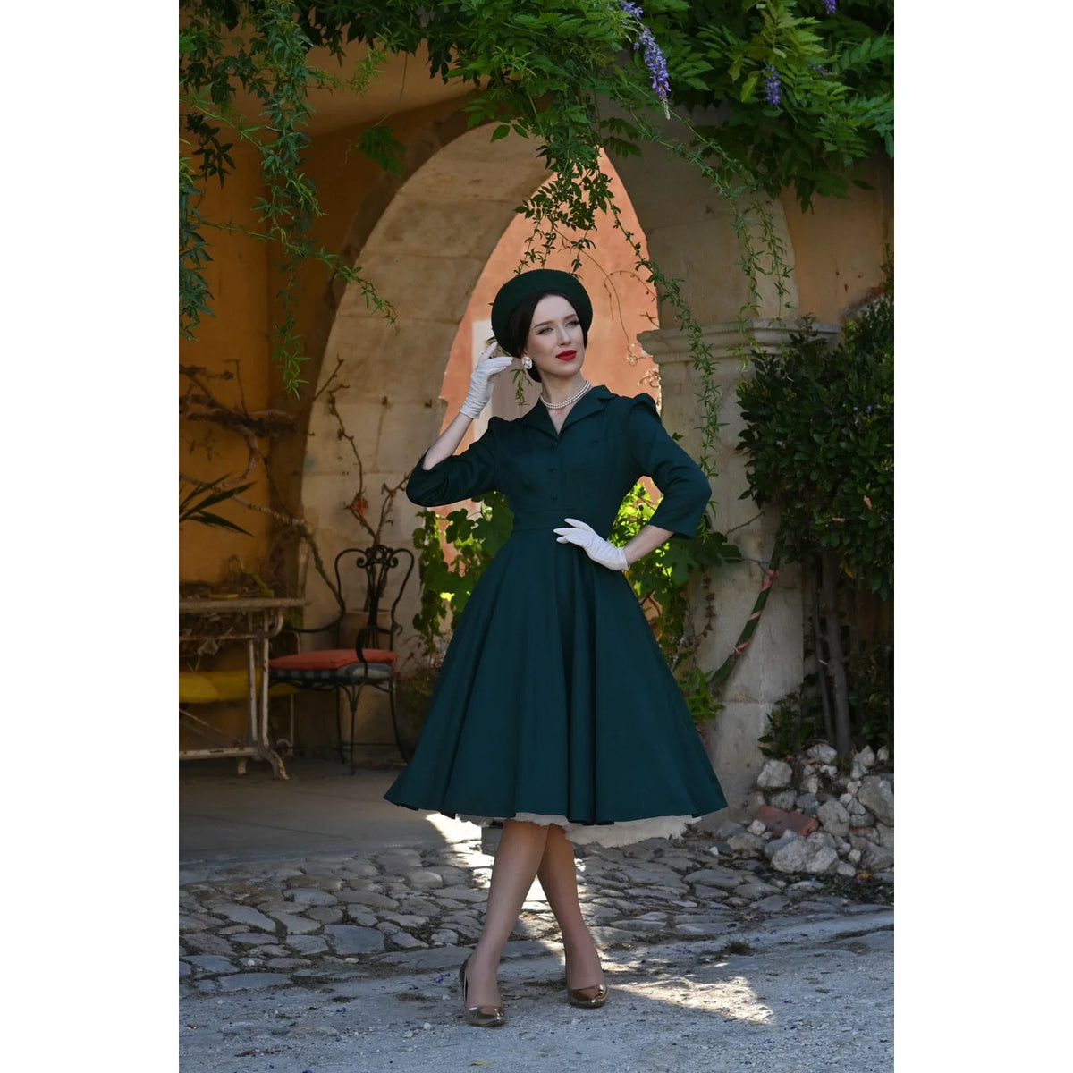 1950s Style Green Cotton Tea Dress with Lapel Collar.