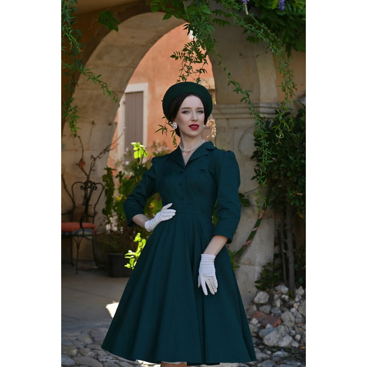 1950s Style Green Cotton Tea Dress with Lapel Collar.