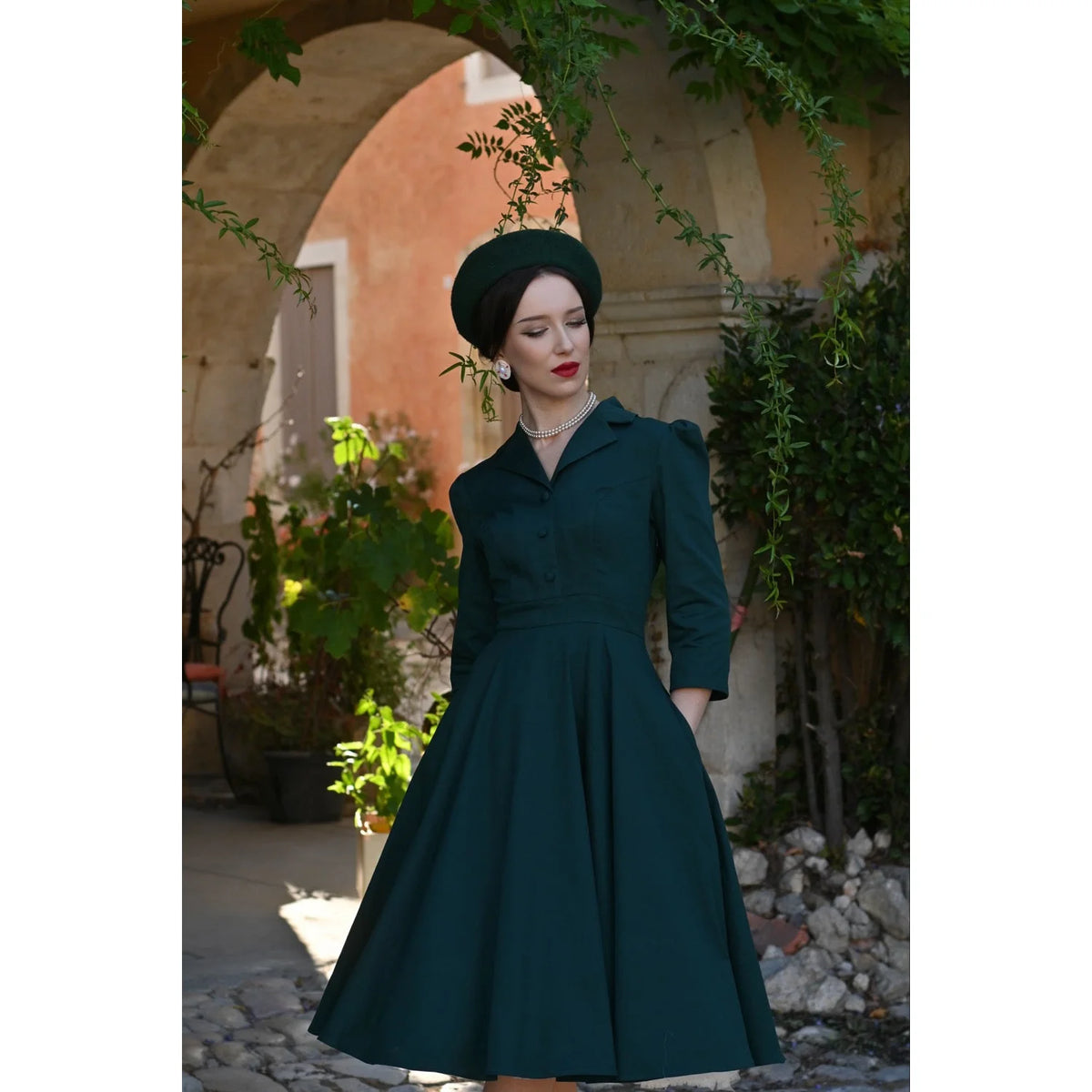 1950s Style Green Cotton Tea Dress with Lapel Collar.
