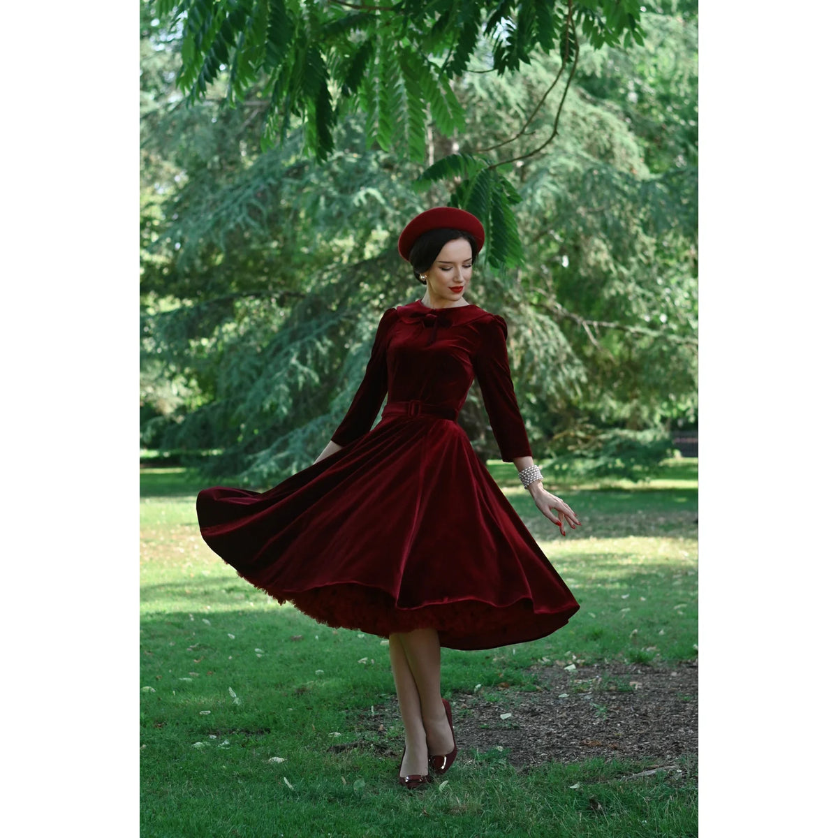 1950s Vintage Style Claret Wine Red Velvet Swing Dress with Bow Collar