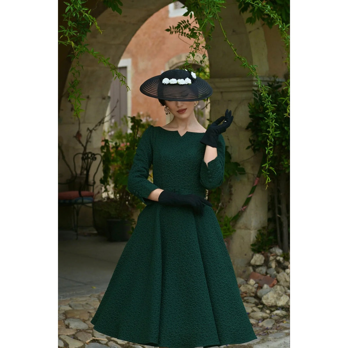 1950s Vintage Style Forest Green Embossed Floral Dress With Pockets