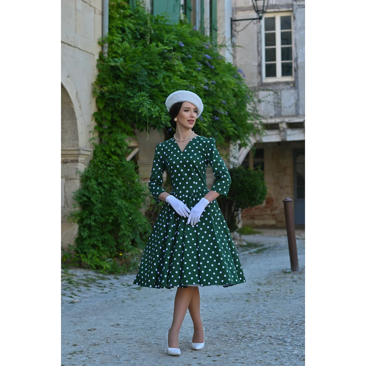 1950s Style Green Polka Dot Cotton Swing Dress with 3/4 Sleeves & Pockets