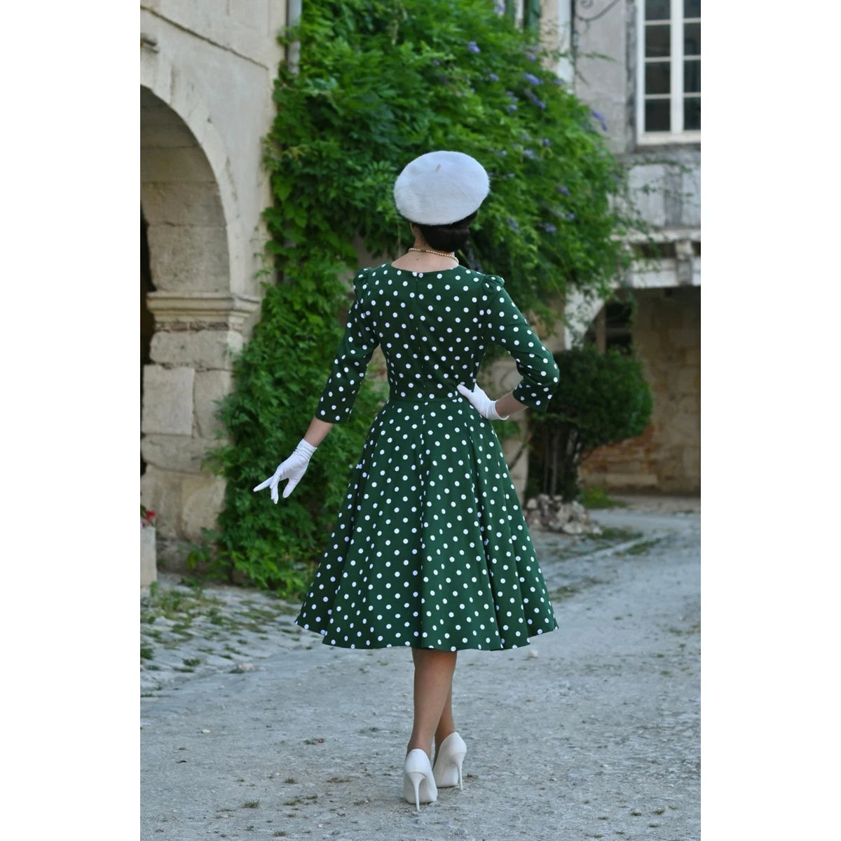 1950s Style Green Polka Dot Cotton Swing Dress with 3/4 Sleeves & Pockets