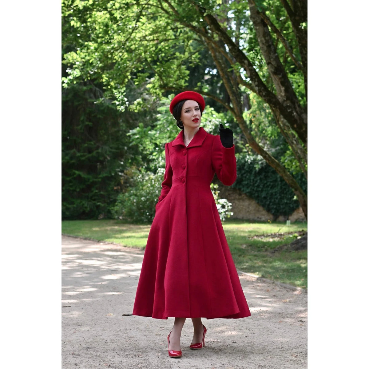 1940s Vintage Style Red Swing Coat with Pointed Collar