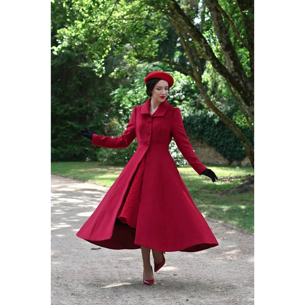 1940s Vintage Style Red Swing Coat with Pointed Collar