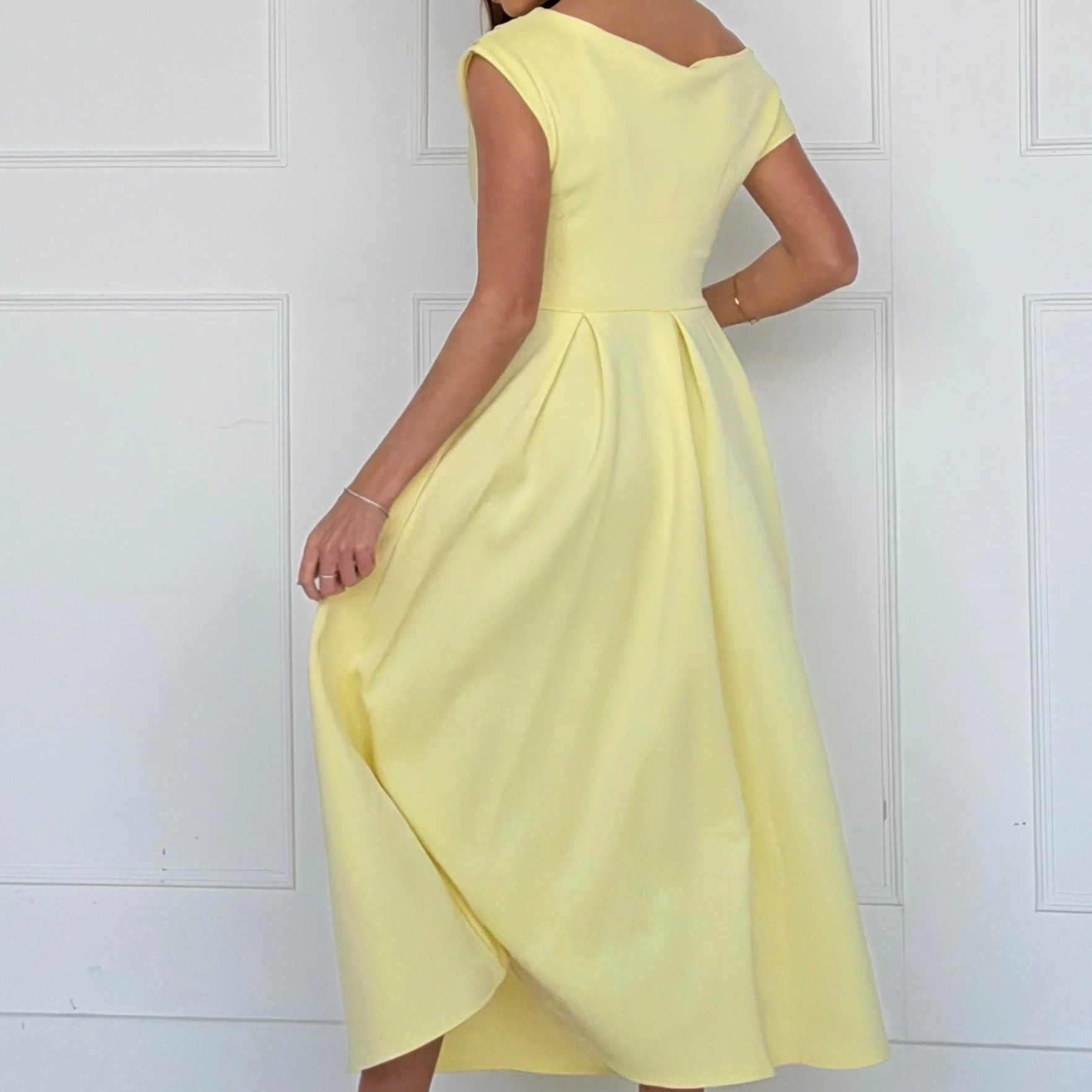 Asymmetric Off Shoulder Yellow Midi Dress With Pockets
