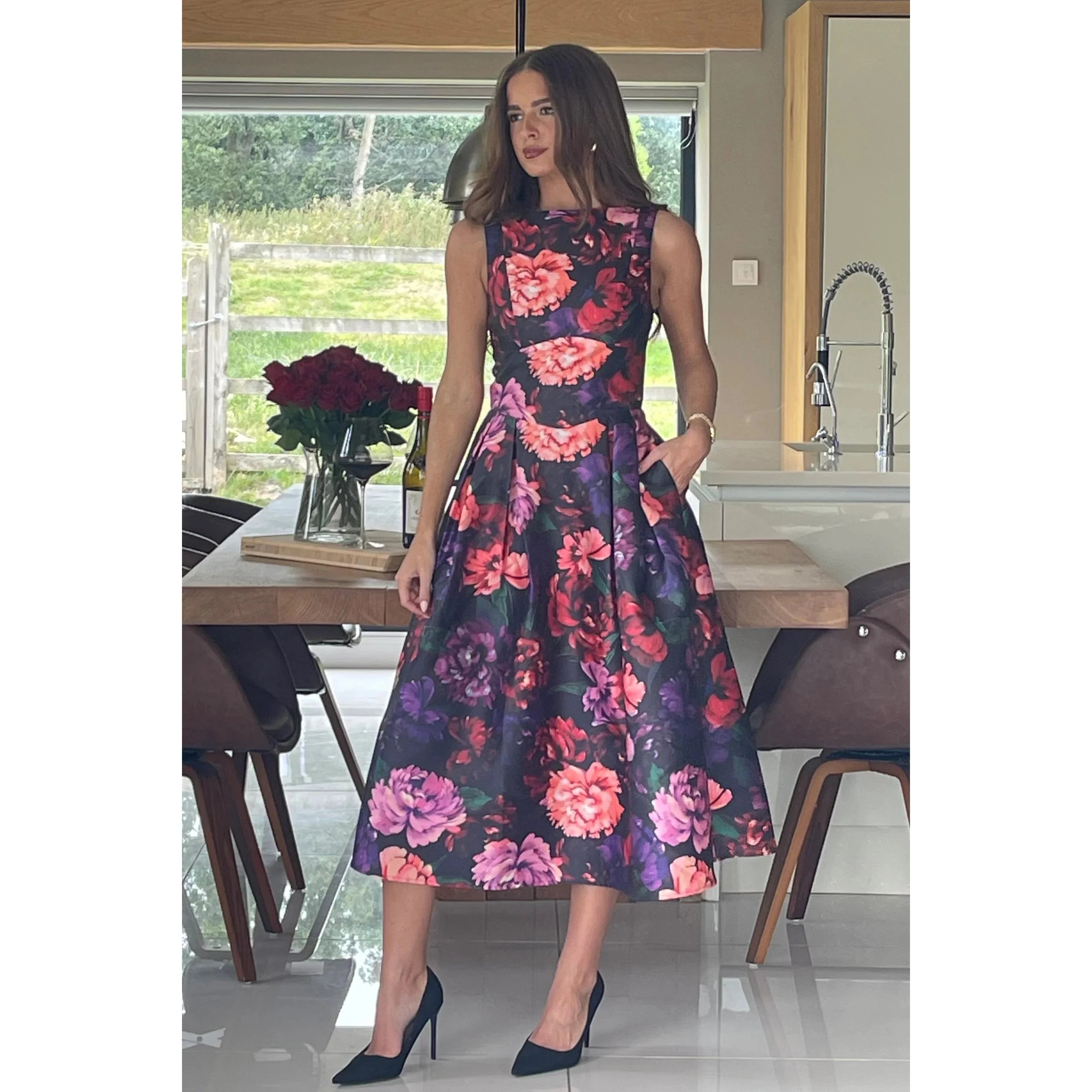 Black Multi Floral Sleeveless Boat Neck Pleated Midi Dress With Pockets