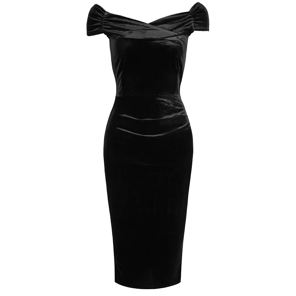 Little black dress 😏 - - - - - - - - - - - - - - - - - - - #yitty