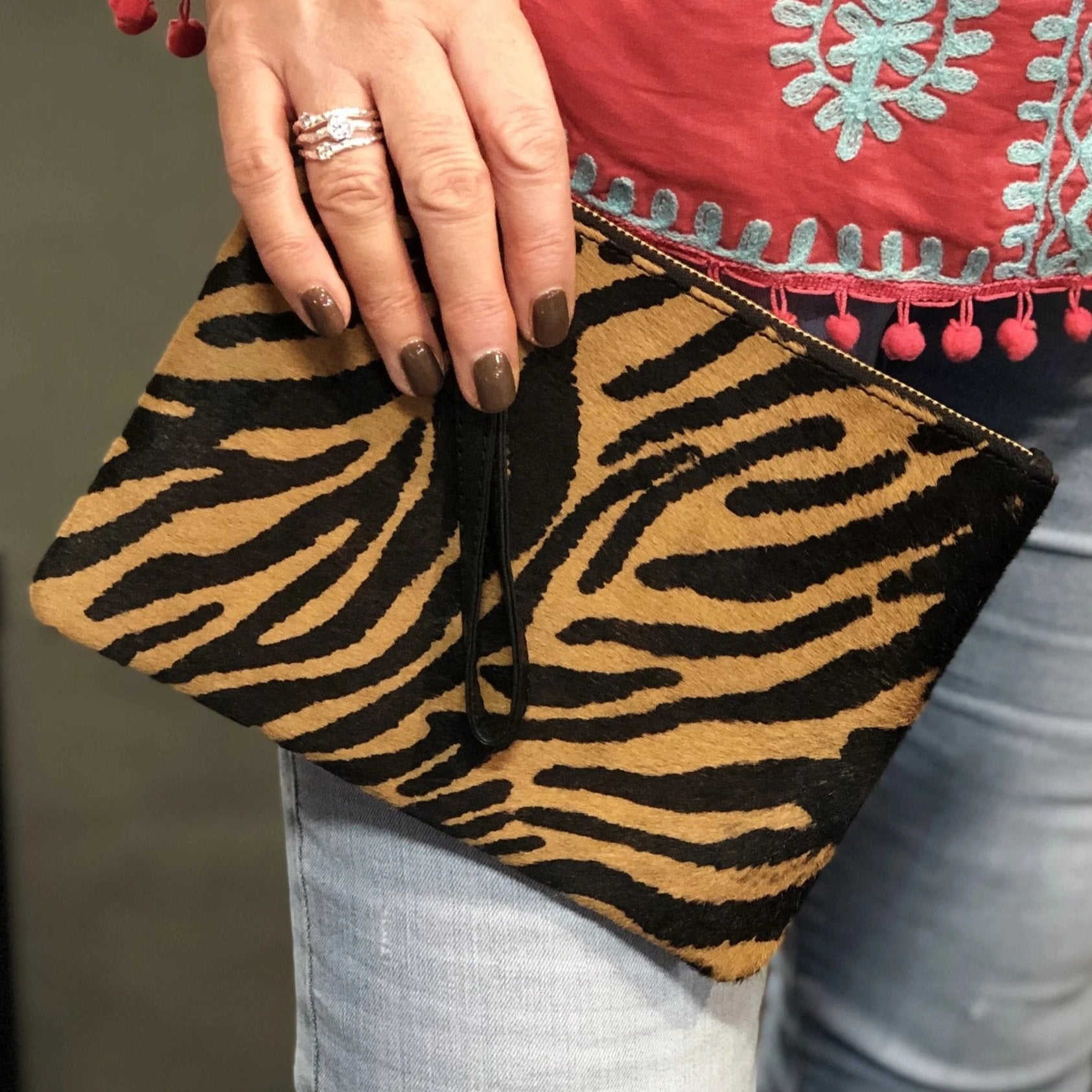 Genuine Leather Tiger Print Wristlet Hand Bag - Pretty Kitty Fashion